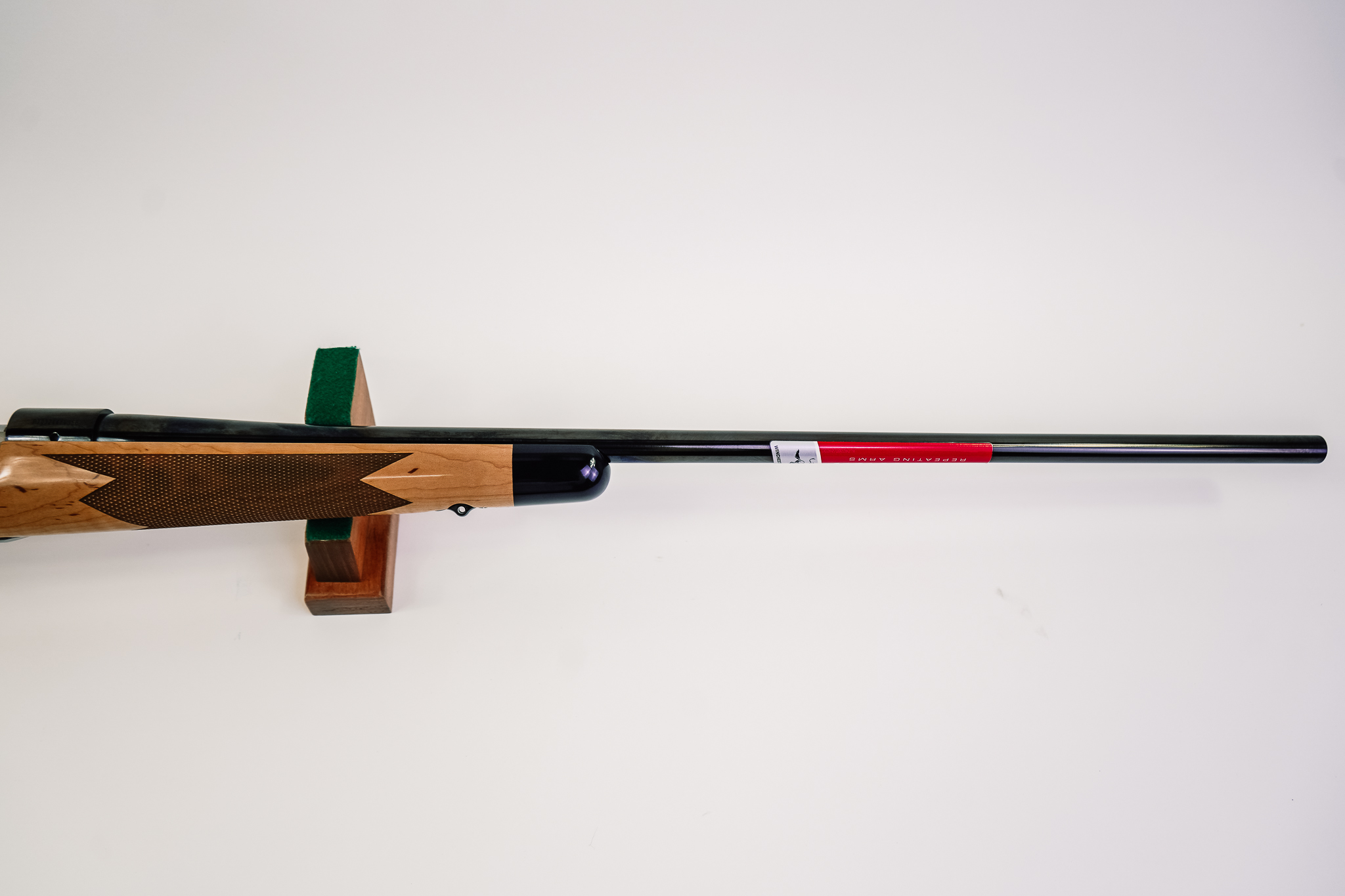 Winchester 535218233 Model 70 Super Grade AAAA Maple 300 Win Mag 3+1 26"