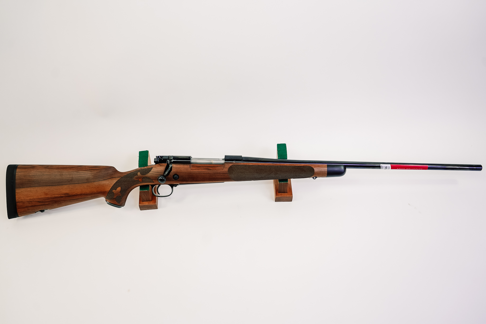 Winchester 535239228 Model 70 Super Grade Full Size 30-06 AAA French Walnut