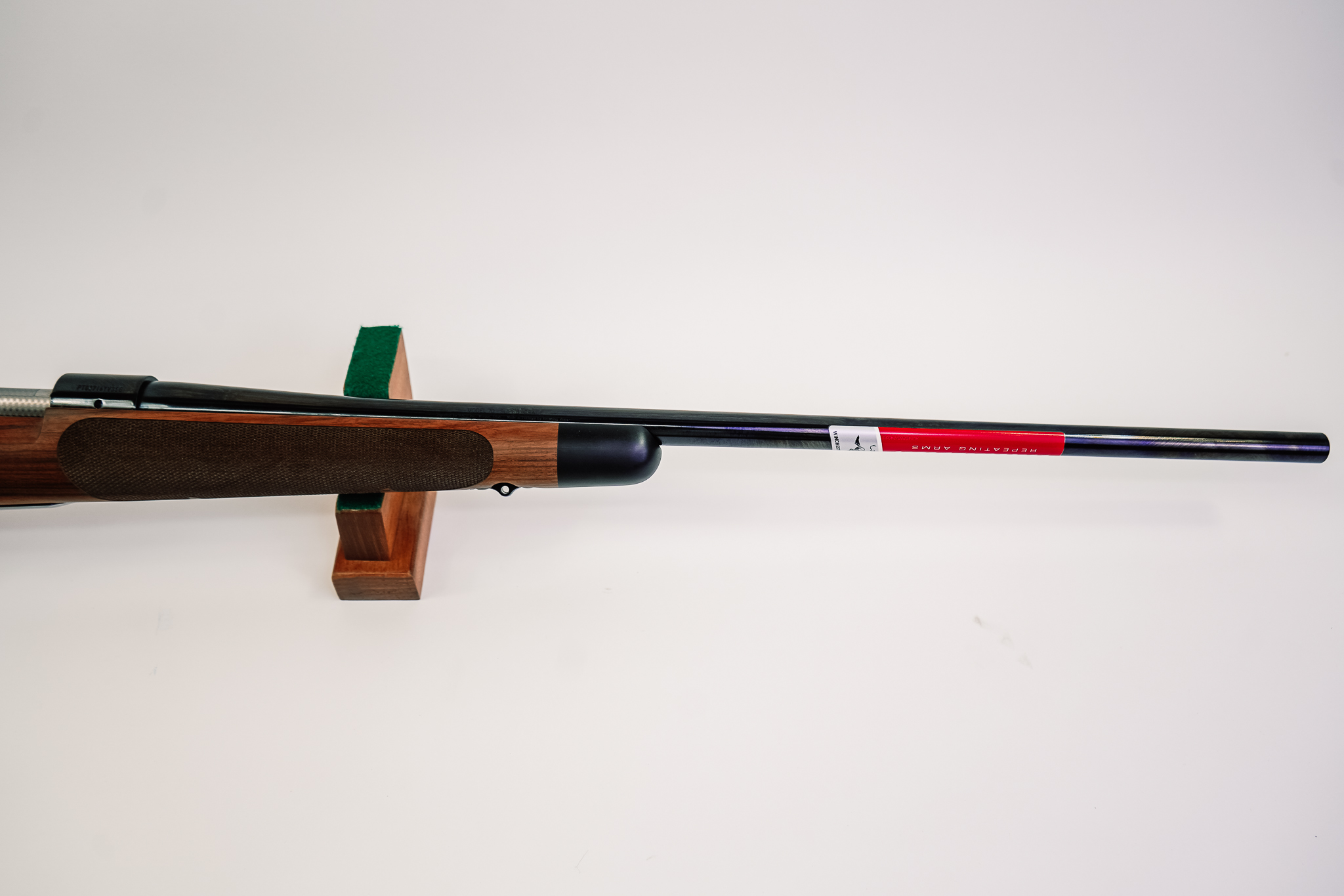 Winchester 535239228 Model 70 Super Grade Full Size 30-06 AAA French Walnut