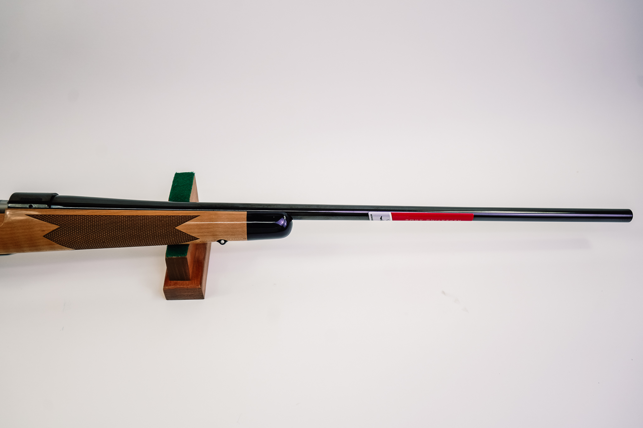Winchester 535218233 Model 70 Super Grade AAAA Maple 300 Win Mag 3+1 26"