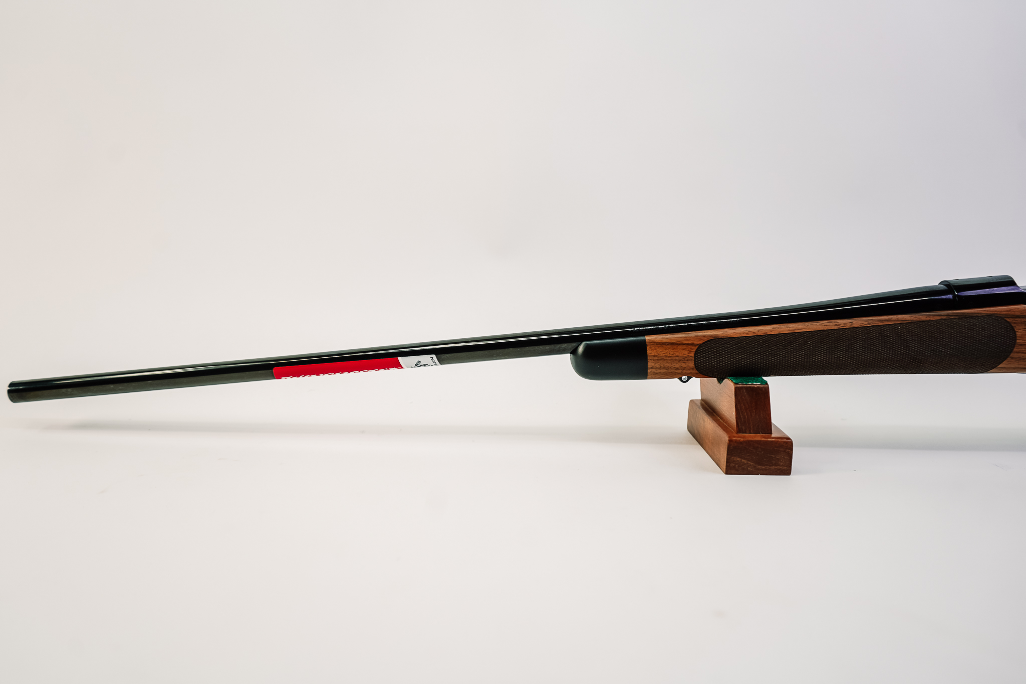 Winchester Model 70 Super Grade AAA French Walnut 7mm Rem Mag 3+1 26"